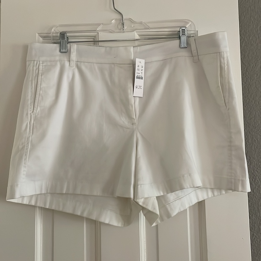 NWT J. Crew White 4" Stretch Chino Shorts Size 16 - Picture 2 of 6